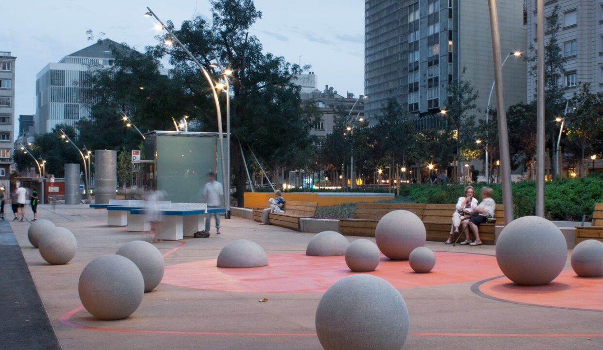 01-gal-la-placidia-square-barcelona-spain